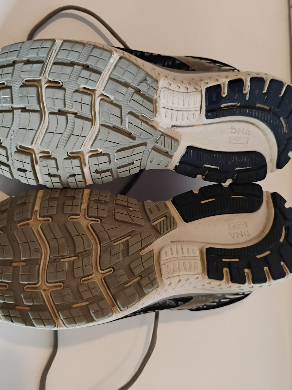 Brooks Ghost 13 Men's Running Shoes Peacoat/Grey/Gold Size 12 - Picture 7 of 7